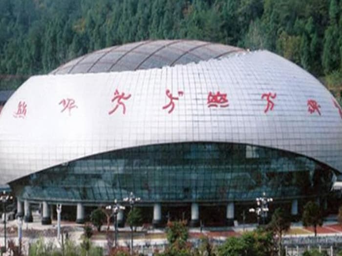 许昌体育中心球形网架加工安装